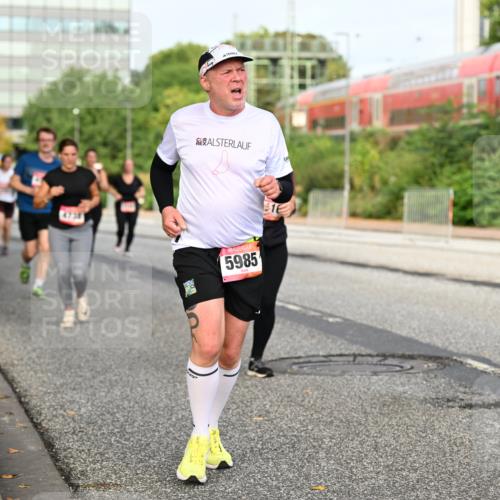 06.09.2026 - CURREX Alsterlauf Dr. Thomas Lammeyer http://msf.ph/oto/10138467 06.09.2026 10:04:50 Laufen 5985 meine-sportfotos.de