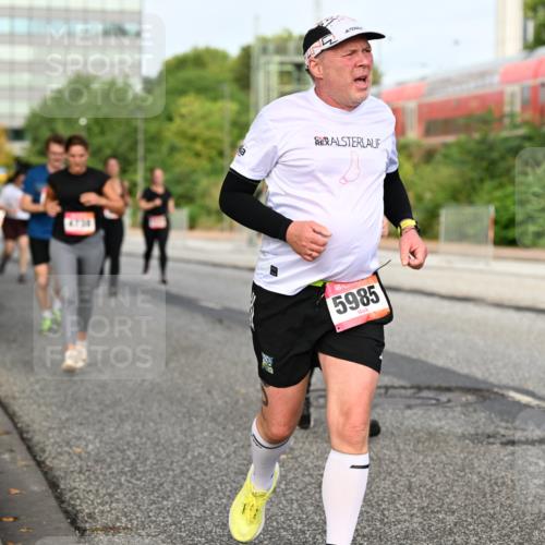 06.09.2026 - CURREX Alsterlauf Dr. Thomas Lammeyer http://msf.ph/oto/10138473 06.09.2026 10:04:50 Laufen 5985 meine-sportfotos.de
