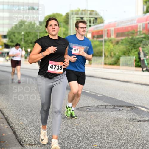 06.09.2026 - CURREX Alsterlauf Dr. Thomas Lammeyer http://msf.ph/oto/10138502 06.09.2026 10:04:53 Laufen 4738, 41 meine-sportfotos.de