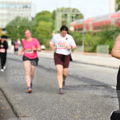 06.09.2026 - CURREX Alsterlauf Dr. Thomas Lammeyer http://msf.ph/oto/10138536 06.09.2026 10:04:58 Laufen 6488 meine-sportfotos.de