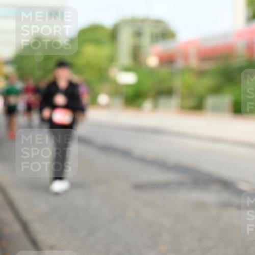 06.09.2026 - CURREX Alsterlauf Dr. Thomas Lammeyer http://msf.ph/oto/10138576 06.09.2026 10:05:01 Laufen  meine-sportfotos.de