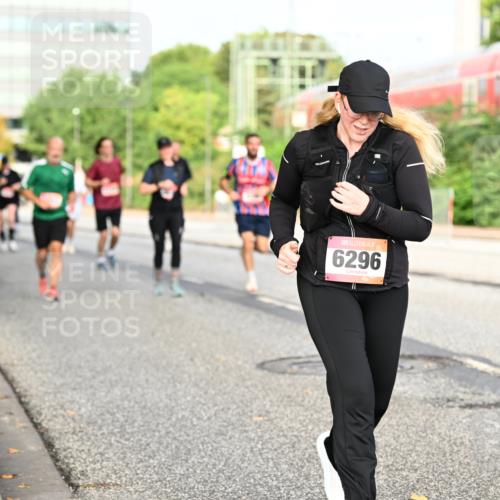 06.09.2026 - CURREX Alsterlauf Dr. Thomas Lammeyer http://msf.ph/oto/10138601 06.09.2026 10:05:03 Laufen 6296, 11 meine-sportfotos.de