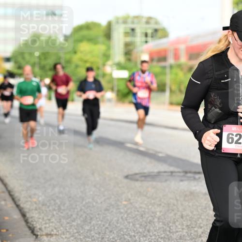 06.09.2026 - CURREX Alsterlauf Dr. Thomas Lammeyer http://msf.ph/oto/10138605 06.09.2026 10:05:04 Laufen 6296 meine-sportfotos.de