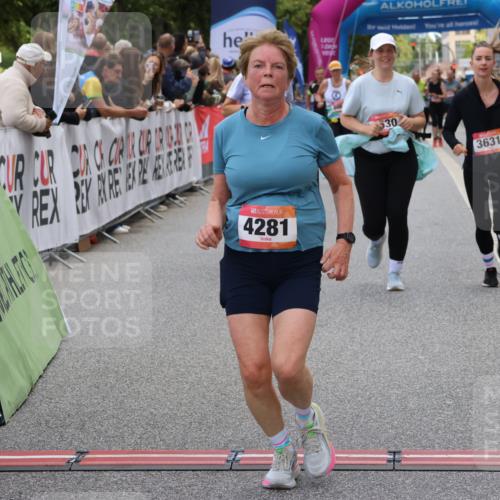 06.09.2026 - CURREX Alsterlauf Strokosch-Dieckow http://msf.ph/oto/10138728 06.09.2026 10:14:57 Ziel 2860, 3121, 3134, 3614, 3630, 3631, 4281, 4488, 4528, 4649, 5036, 5616, 5802, 5896, 6015 meine-sportfotos.de