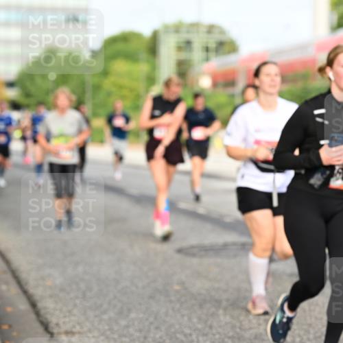 06.09.2026 - CURREX Alsterlauf Dr. Thomas Lammeyer http://msf.ph/oto/10138742 06.09.2026 10:05:17 Laufen  meine-sportfotos.de