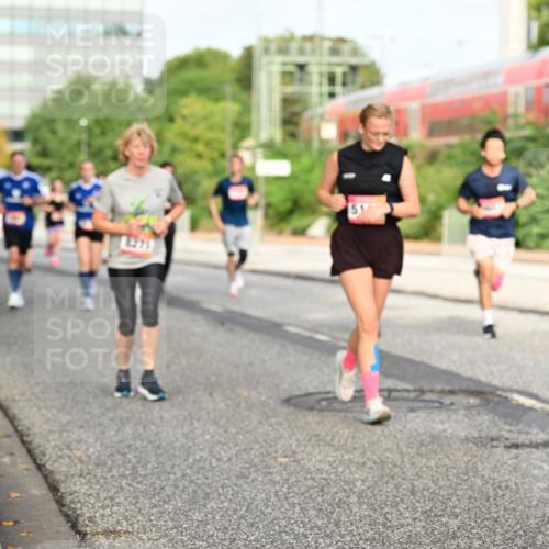 06.09.2026 - CURREX Alsterlauf Dr. Thomas Lammeyer http://msf.ph/oto/10138750 06.09.2026 10:05:18 Laufen 51 meine-sportfotos.de