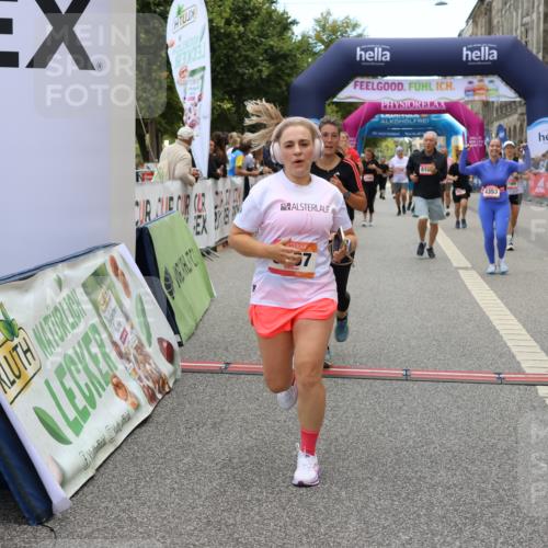 06.09.2026 - CURREX Alsterlauf Strokosch-Dieckow http://msf.ph/oto/10138851 06.09.2026 10:16:46 Ziel 2328, 2454, 2578, 2736, 2859, 3167, 3169, 3290, 3330, 3633, 3645, 4123, 4220, 4353, 4613, 5307, 5308, 5672, 5859, 8102 meine-sportfotos.de