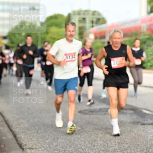 06.09.2026 - CURREX Alsterlauf Dr. Thomas Lammeyer http://msf.ph/oto/10138870 06.09.2026 10:05:29 Laufen 5132 meine-sportfotos.de
