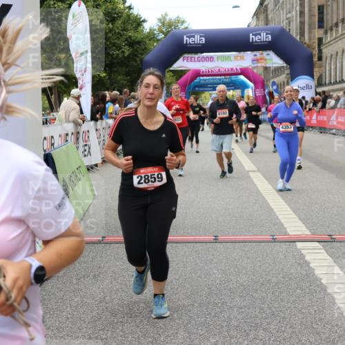 06.09.2026 - CURREX Alsterlauf Strokosch-Dieckow http://msf.ph/oto/10138912 06.09.2026 10:16:47 Ziel 2328, 2454, 2578, 2859, 3167, 3169, 3290, 3330, 3633, 3645, 4123, 4220, 4353, 4613, 5307, 5308, 5672, 5859, 8102 meine-sportfotos.de
