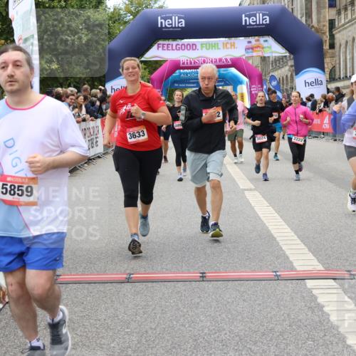 06.09.2026 - CURREX Alsterlauf Strokosch-Dieckow http://msf.ph/oto/10138975 06.09.2026 10:16:49 Ziel 2222, 2328, 2454, 2578, 2859, 3024, 3167, 3169, 3290, 3330, 3633, 3645, 4123, 4220, 4353, 4439, 4440, 4613, 4750, 4756, 5307, 5308, 5859, 6087, 8102 meine-sportfotos.de