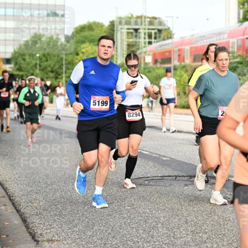 06.09.2026 - CURREX Alsterlauf Dr. Thomas Lammeyer http://msf.ph/oto/10139033 06.09.2026 10:05:47 Laufen 5199, 8294, 2 meine-sportfotos.de