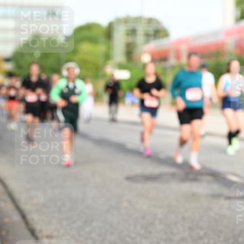 06.09.2026 - CURREX Alsterlauf Dr. Thomas Lammeyer http://msf.ph/oto/10139053 06.09.2026 10:05:49 Laufen  meine-sportfotos.de