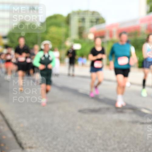 06.09.2026 - CURREX Alsterlauf Dr. Thomas Lammeyer http://msf.ph/oto/10139054 06.09.2026 10:05:49 Laufen  meine-sportfotos.de