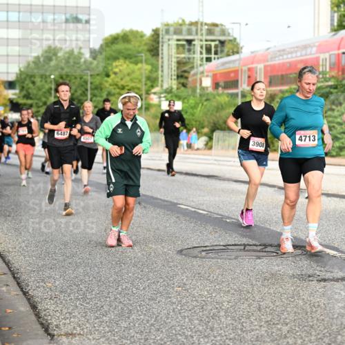 06.09.2026 - CURREX Alsterlauf Dr. Thomas Lammeyer http://msf.ph/oto/10139058 06.09.2026 10:05:50 Laufen 3908, 6487, 4507, 4713, 6070 meine-sportfotos.de