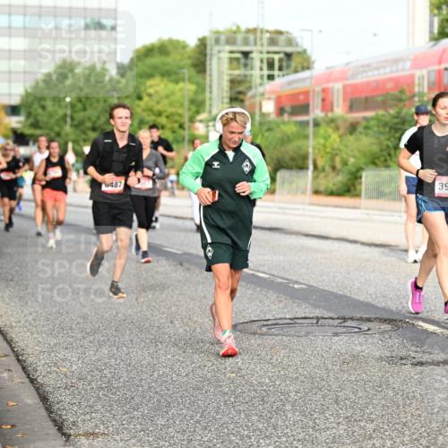 06.09.2026 - CURREX Alsterlauf Dr. Thomas Lammeyer http://msf.ph/oto/10139066 06.09.2026 10:05:50 Laufen 487, 3908, 4713 meine-sportfotos.de