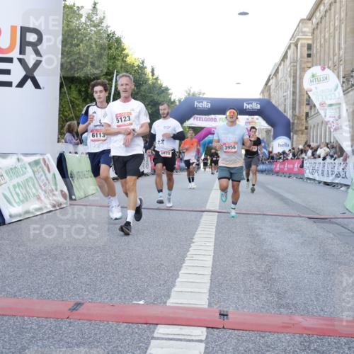 06.09.2026 - CURREX Alsterlauf Yannick Fuchs http://msf.ph/oto/10139067 06.09.2026 09:45:51 Ziel 2054, 3956, 4341, 4372, 4828, 4982, 5123, 6072, 6113, 6186, 8193, 8228 meine-sportfotos.de