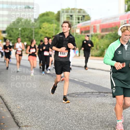 06.09.2026 - CURREX Alsterlauf Dr. Thomas Lammeyer http://msf.ph/oto/10139080 06.09.2026 10:05:52 Laufen 6487 meine-sportfotos.de