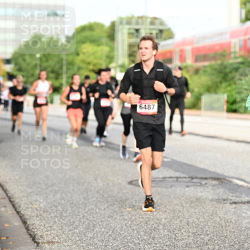 06.09.2026 - CURREX Alsterlauf Dr. Thomas Lammeyer http://msf.ph/oto/10139084 06.09.2026 10:05:52 Laufen 6487 meine-sportfotos.de