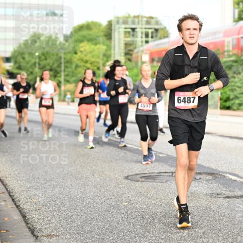 06.09.2026 - CURREX Alsterlauf Dr. Thomas Lammeyer http://msf.ph/oto/10139090 06.09.2026 10:05:53 Laufen 4507, 6487 meine-sportfotos.de