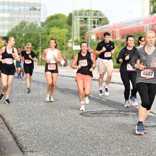 06.09.2026 - CURREX Alsterlauf Dr. Thomas Lammeyer http://msf.ph/oto/10139107 06.09.2026 10:05:55 Laufen 4328, 4536, 4784, 4815, 64, 4507 meine-sportfotos.de