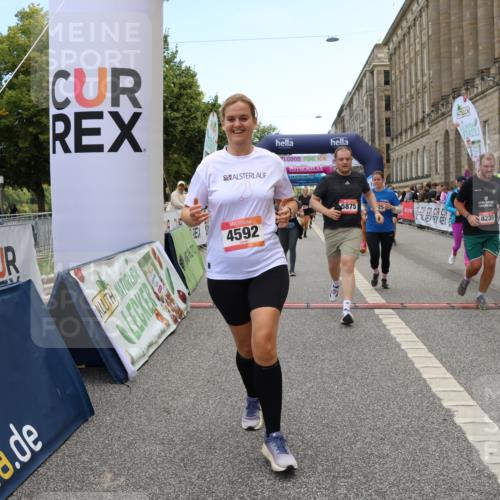 06.09.2026 - CURREX Alsterlauf Strokosch-Dieckow http://msf.ph/oto/10139188 06.09.2026 10:17:00 Ziel 2048, 2222, 3002, 3024, 3973, 4439, 4440, 4477, 4523, 4557, 4592, 4750, 4756, 5082, 5875, 6025, 6087, 8083, 8235, 8295 meine-sportfotos.de
