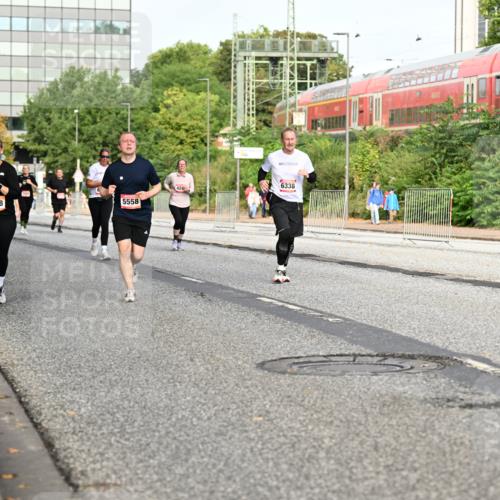 06.09.2026 - CURREX Alsterlauf Dr. Thomas Lammeyer http://msf.ph/oto/10139205 06.09.2026 10:06:04 Laufen 6338, 424, 5008, 5558 meine-sportfotos.de