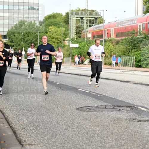 06.09.2026 - CURREX Alsterlauf Dr. Thomas Lammeyer http://msf.ph/oto/10139212 06.09.2026 10:06:05 Laufen 5008, 6354, 25, 4246, 5558, 6338 meine-sportfotos.de