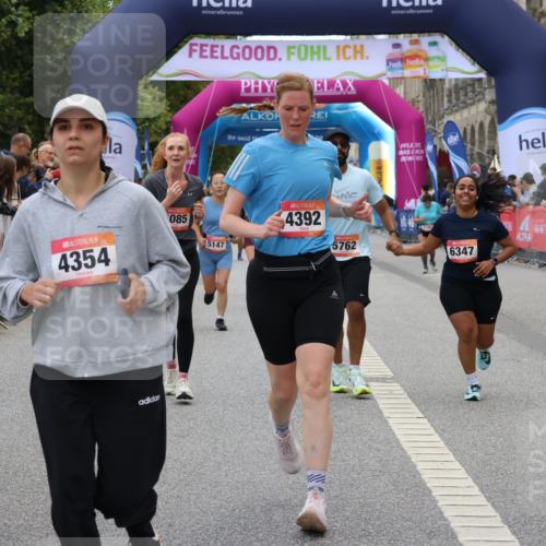 06.09.2026 - CURREX Alsterlauf Strokosch-Dieckow http://msf.ph/oto/10139238 06.09.2026 10:15:32 Ziel 2503, 2690, 3188, 3456, 3834, 4085, 4354, 4392, 5147, 5187, 5762, 5797, 6189, 6205, 6336, 6347, 6461 meine-sportfotos.de