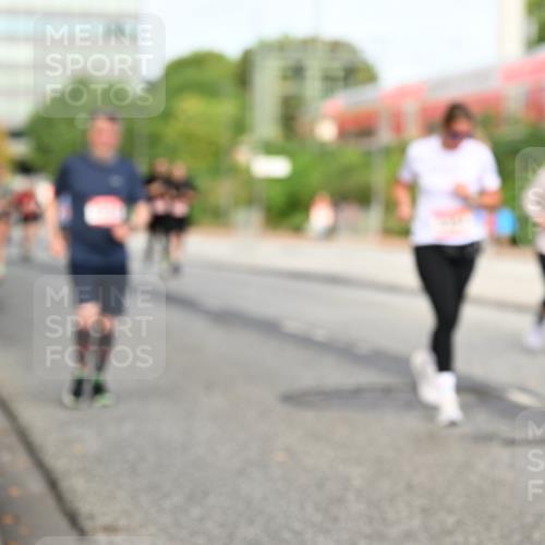 06.09.2026 - CURREX Alsterlauf Dr. Thomas Lammeyer http://msf.ph/oto/10139268 06.09.2026 10:06:11 Laufen  meine-sportfotos.de
