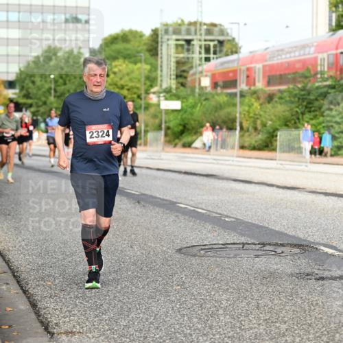 06.09.2026 - CURREX Alsterlauf Dr. Thomas Lammeyer http://msf.ph/oto/10139278 06.09.2026 10:06:12 Laufen 2324, 6354, 42 meine-sportfotos.de