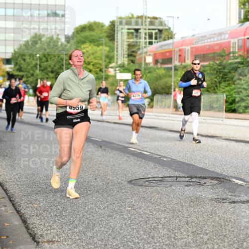 06.09.2026 - CURREX Alsterlauf Dr. Thomas Lammeyer http://msf.ph/oto/10139341 06.09.2026 10:06:18 Laufen 4559, 4239, 2057 meine-sportfotos.de