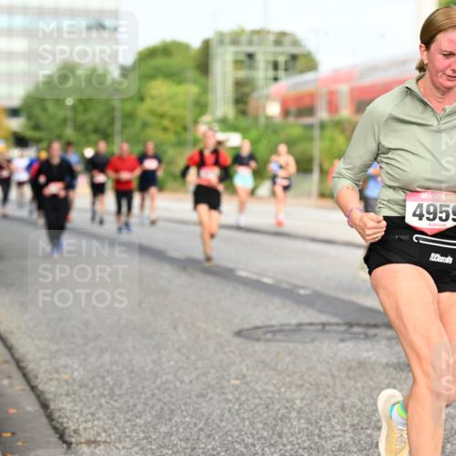 06.09.2026 - CURREX Alsterlauf Dr. Thomas Lammeyer http://msf.ph/oto/10139364 06.09.2026 10:06:20 Laufen 4959 meine-sportfotos.de