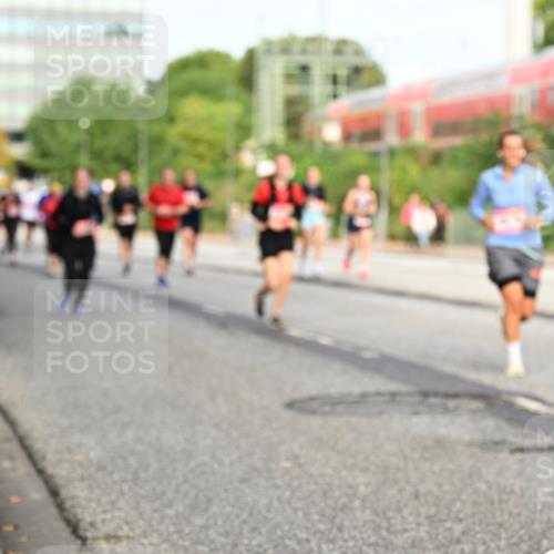 06.09.2026 - CURREX Alsterlauf Dr. Thomas Lammeyer http://msf.ph/oto/10139368 06.09.2026 10:06:21 Laufen  meine-sportfotos.de