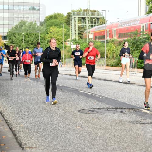 06.09.2026 - CURREX Alsterlauf Dr. Thomas Lammeyer http://msf.ph/oto/10139397 06.09.2026 10:06:24 Laufen 4697, 4855, 416, 3213, 2840, 238, 916, 2566, 2634, 278 meine-sportfotos.de