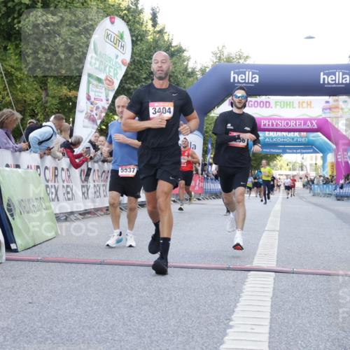 06.09.2026 - CURREX Alsterlauf Yannick Fuchs http://msf.ph/oto/10139473 06.09.2026 09:46:01 Ziel 2731, 2828, 3404, 3623, 4721, 5537, 5846, 6072, 6256, 6391, 8158, 8193 meine-sportfotos.de