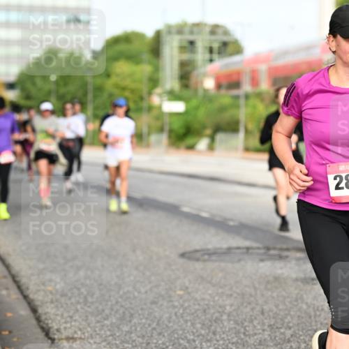 06.09.2026 - CURREX Alsterlauf Dr. Thomas Lammeyer http://msf.ph/oto/10139513 06.09.2026 10:06:34 Laufen 2840 meine-sportfotos.de