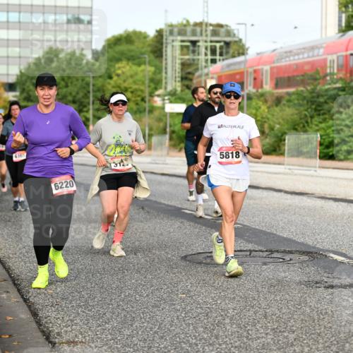 06.09.2026 - CURREX Alsterlauf Dr. Thomas Lammeyer http://msf.ph/oto/10139540 06.09.2026 10:06:37 Laufen 6165, 6220, 5818 meine-sportfotos.de