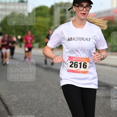 06.09.2026 - CURREX Alsterlauf Dr. Thomas Lammeyer http://msf.ph/oto/10139702 06.09.2026 10:06:53 Laufen 2616 meine-sportfotos.de