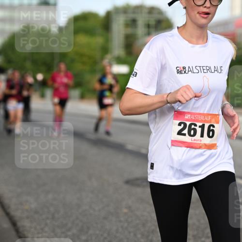 06.09.2026 - CURREX Alsterlauf Dr. Thomas Lammeyer http://msf.ph/oto/10139704 06.09.2026 10:06:53 Laufen 2616 meine-sportfotos.de