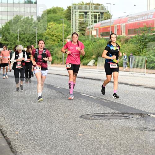 06.09.2026 - CURREX Alsterlauf Dr. Thomas Lammeyer http://msf.ph/oto/10139726 06.09.2026 10:06:55 Laufen 3360, 6483, 2552, 312, 2417, 4066, 477 meine-sportfotos.de