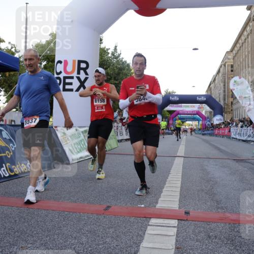 06.09.2026 - CURREX Alsterlauf Yannick Fuchs http://msf.ph/oto/10139727 06.09.2026 09:46:06 Ziel 2122, 2731, 2828, 3404, 3623, 5537, 5846, 6014, 6256, 6391, 8158, 8210 meine-sportfotos.de