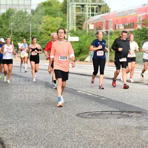06.09.2026 - CURREX Alsterlauf Dr. Thomas Lammeyer http://msf.ph/oto/10139828 06.09.2026 10:07:05 Laufen 3988, 4211, 2732, 5141, 3685, 3687, 3373 meine-sportfotos.de