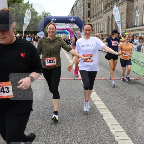 06.09.2026 - CURREX Alsterlauf Strokosch-Dieckow http://msf.ph/oto/10139851 06.09.2026 10:16:09 Ziel 2019, 2098, 2689, 2810, 3311, 3539, 4028, 4043, 4056, 4069, 4264, 4733, 5065, 5081, 5425, 5618, 5825, 5945, 8218 meine-sportfotos.de