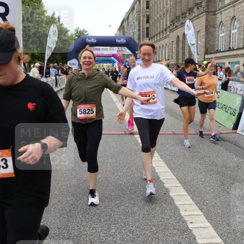 06.09.2026 - CURREX Alsterlauf Strokosch-Dieckow http://msf.ph/oto/10139860 06.09.2026 10:16:10 Ziel 2019, 2098, 2810, 3311, 3539, 4028, 4043, 4056, 4069, 4264, 4733, 5425, 5618, 5825, 5945 meine-sportfotos.de