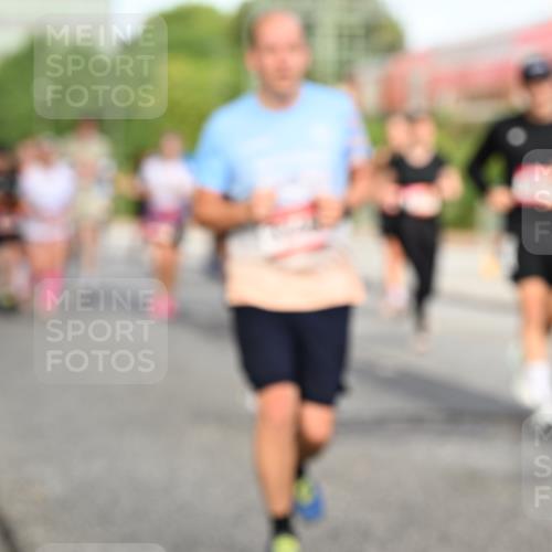06.09.2026 - CURREX Alsterlauf Dr. Thomas Lammeyer http://msf.ph/oto/10139907 06.09.2026 10:07:14 Laufen  meine-sportfotos.de
