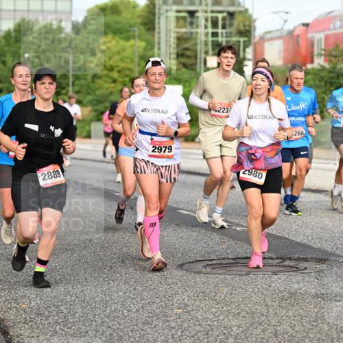 06.09.2026 - CURREX Alsterlauf Dr. Thomas Lammeyer http://msf.ph/oto/10139948 06.09.2026 10:07:18 Laufen 2761, 223, 2979, 2889, 2980, 268, 5495, 600, 2890 meine-sportfotos.de