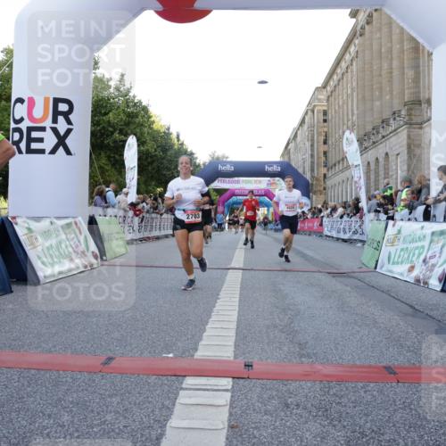 06.09.2026 - CURREX Alsterlauf Yannick Fuchs http://msf.ph/oto/10140057 06.09.2026 09:46:17 Ziel 2342, 2703, 4287, 4537, 4824, 4970, 5419, 5515, 5906, 6014, 6406, 8210, 8266 meine-sportfotos.de