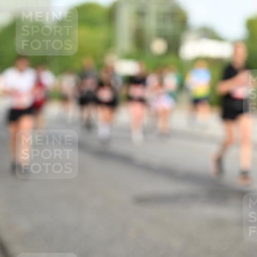 06.09.2026 - CURREX Alsterlauf Dr. Thomas Lammeyer http://msf.ph/oto/10140059 06.09.2026 10:07:30 Laufen  meine-sportfotos.de