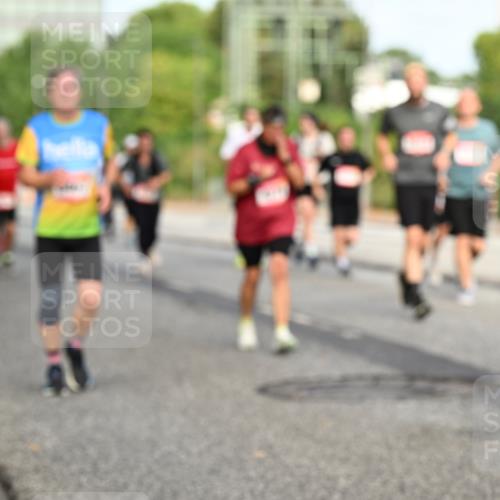 06.09.2026 - CURREX Alsterlauf Dr. Thomas Lammeyer http://msf.ph/oto/10140098 06.09.2026 10:07:34 Laufen  meine-sportfotos.de