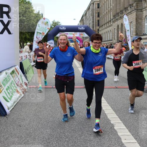 06.09.2026 - CURREX Alsterlauf Strokosch-Dieckow http://msf.ph/oto/10140116 06.09.2026 10:16:17 Ziel 2019, 2614, 2881, 2884, 3189, 3539, 3867, 4396, 4455, 5425, 5559, 5564, 5787, 5945 meine-sportfotos.de